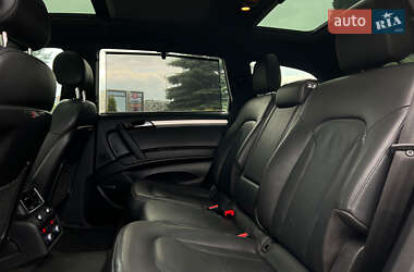 Позашляховик / Кросовер Audi Q7 2015 в 