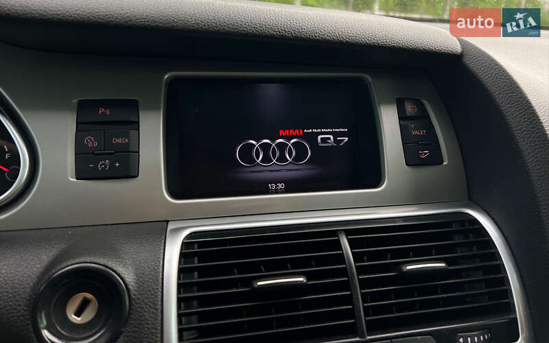 Позашляховик / Кросовер Audi Q7 2015 в Львові