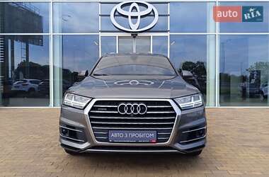 Позашляховик / Кросовер Audi Q7 2016 в 