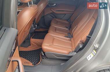 Позашляховик / Кросовер Audi Q7 2016 в 