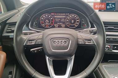 Позашляховик / Кросовер Audi Q7 2016 в 