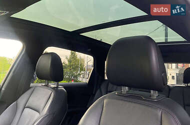 Позашляховик / Кросовер Audi Q7 2017 в 