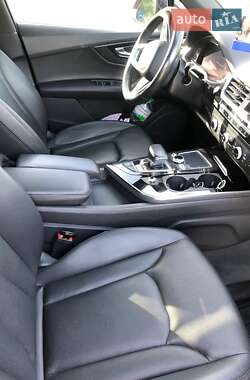 Внедорожник / Кроссовер Audi Q7 2017 в Львове