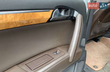 Позашляховик / Кросовер Audi Q7 2006 в 