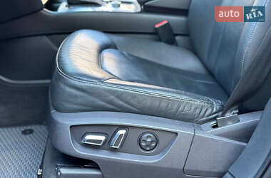 Позашляховик / Кросовер Audi Q7 2015 в 