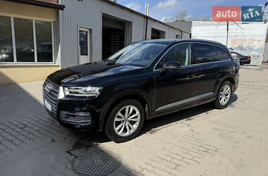 Позашляховик / Кросовер Audi Q7 2017 в 