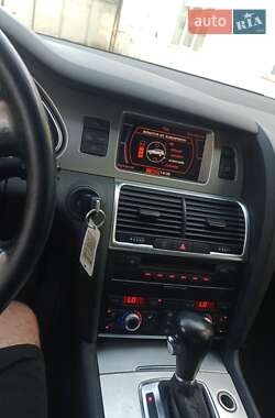 Внедорожник / Кроссовер Audi Q7 2008 в 