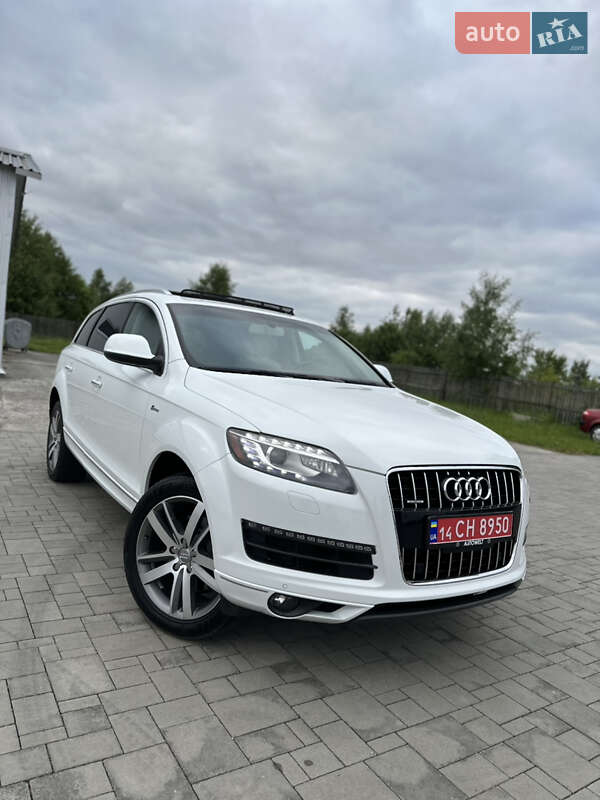 Позашляховик / Кросовер Audi Q7 2014 в 