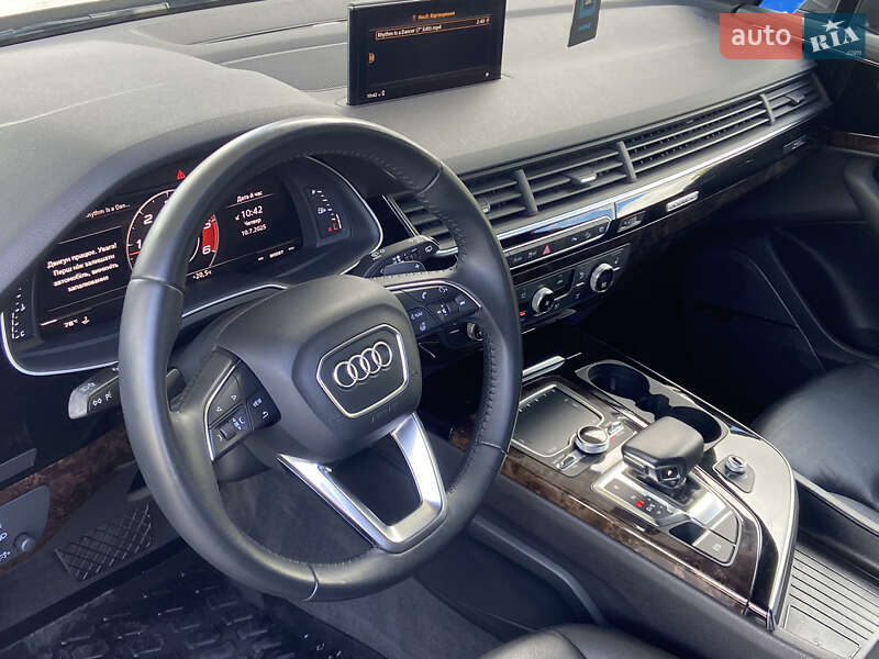 Внедорожник / Кроссовер Audi Q7 2018 в Виннице