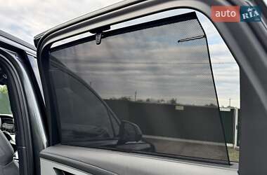 Позашляховик / Кросовер Audi Q7 2021 в 