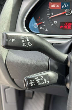 Внедорожник / Кроссовер Audi Q7 2011 в 