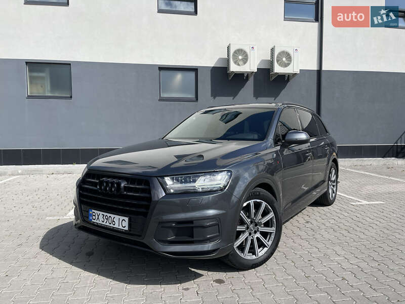 Внедорожник / Кроссовер Audi Q7 2017 в Хмельницком