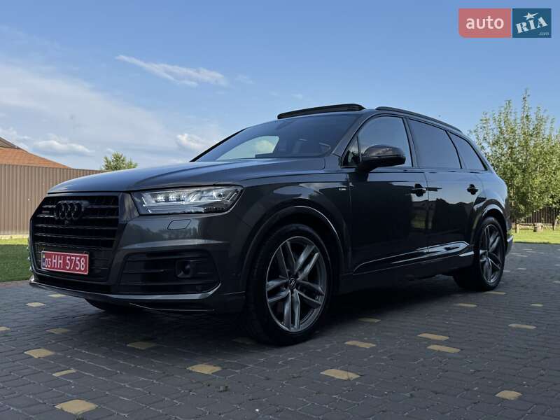 Позашляховик / Кросовер Audi Q7 2018 в Києві