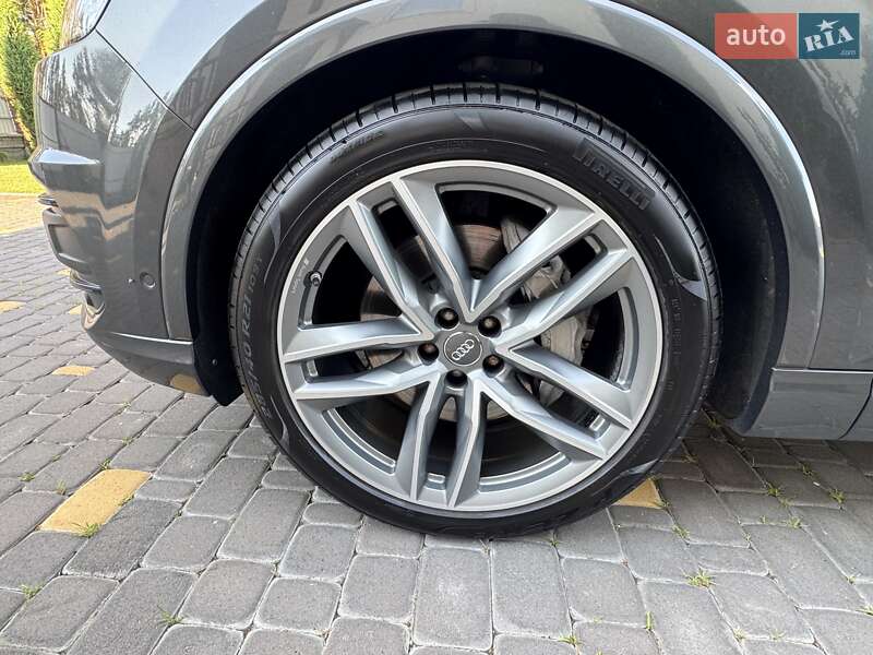 Позашляховик / Кросовер Audi Q7 2018 в Києві