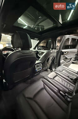 Позашляховик / Кросовер Audi Q7 2016 в 