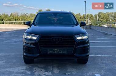 Внедорожник / Кроссовер Audi Q7 2019 в 