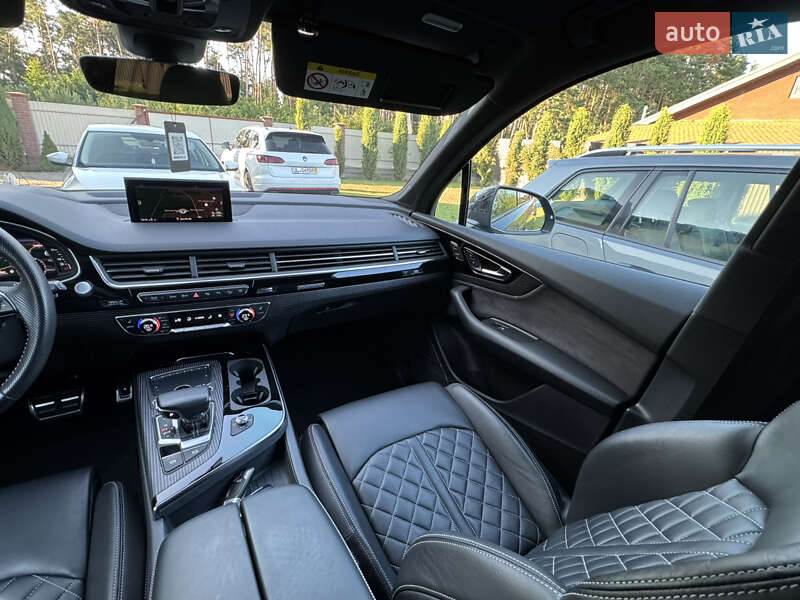 Позашляховик / Кросовер Audi Q7 2018 в Києві