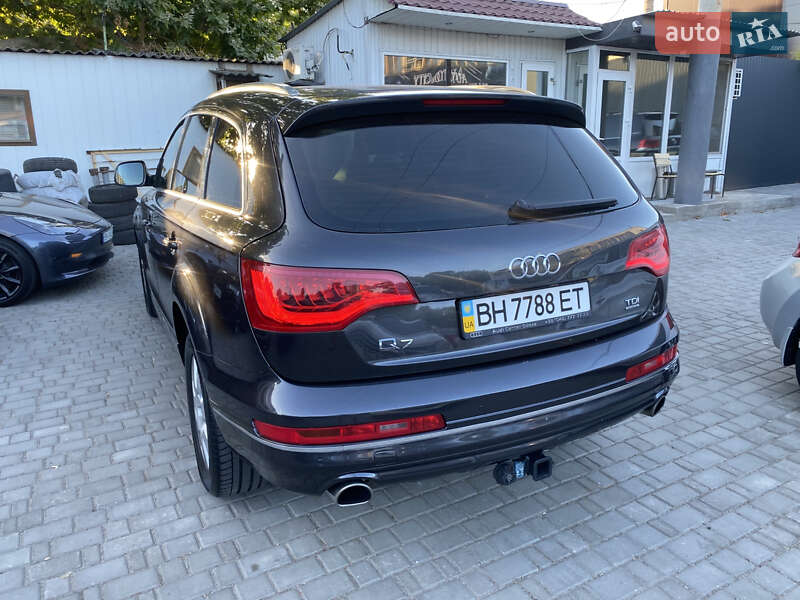 Внедорожник / Кроссовер Audi Q7 2014 в Одессе