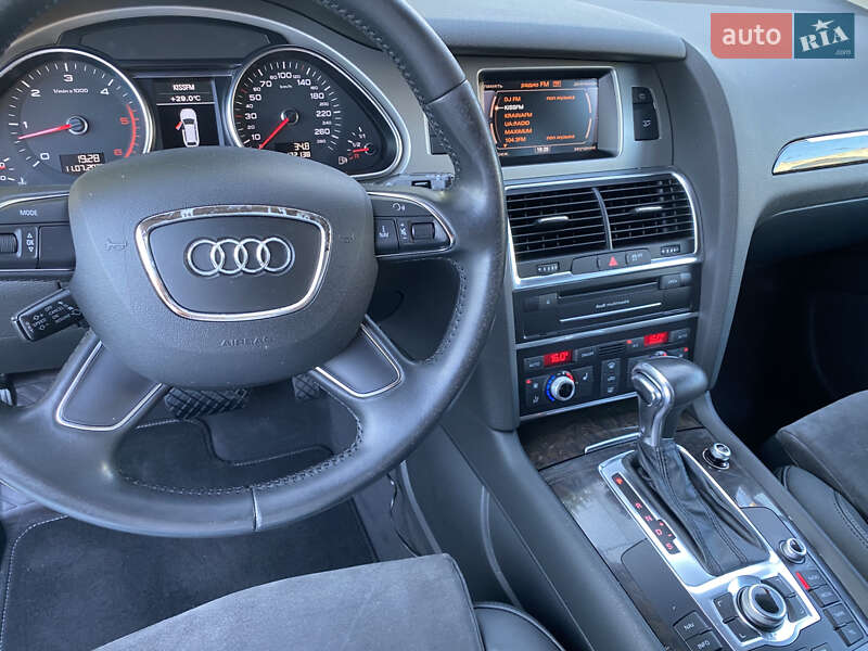 Внедорожник / Кроссовер Audi Q7 2014 в Одессе