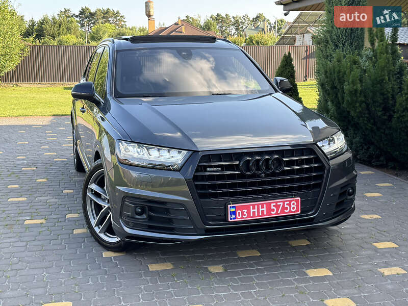 Позашляховик / Кросовер Audi Q7 2018 в Києві