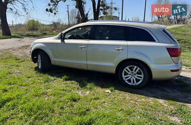 Внедорожник / Кроссовер Audi Q7 2007 в 