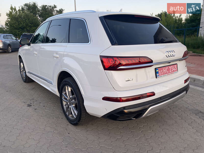 Audi Q7 2021