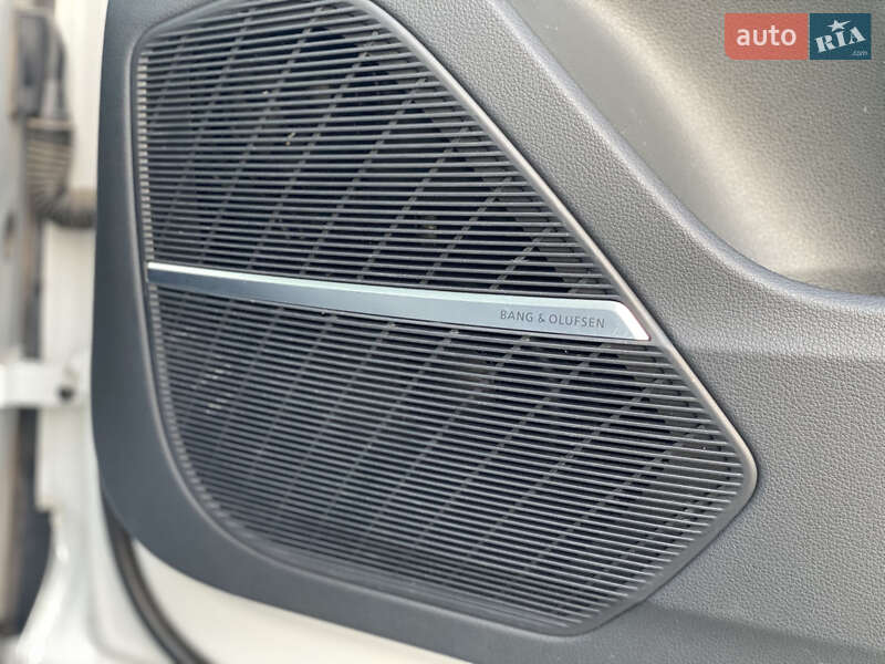 Позашляховик / Кросовер Audi Q7 2021 в Києві