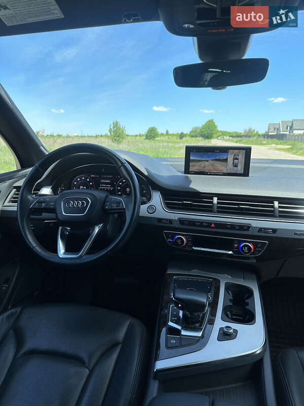 Позашляховик / Кросовер Audi Q7 2019 в Білогородці