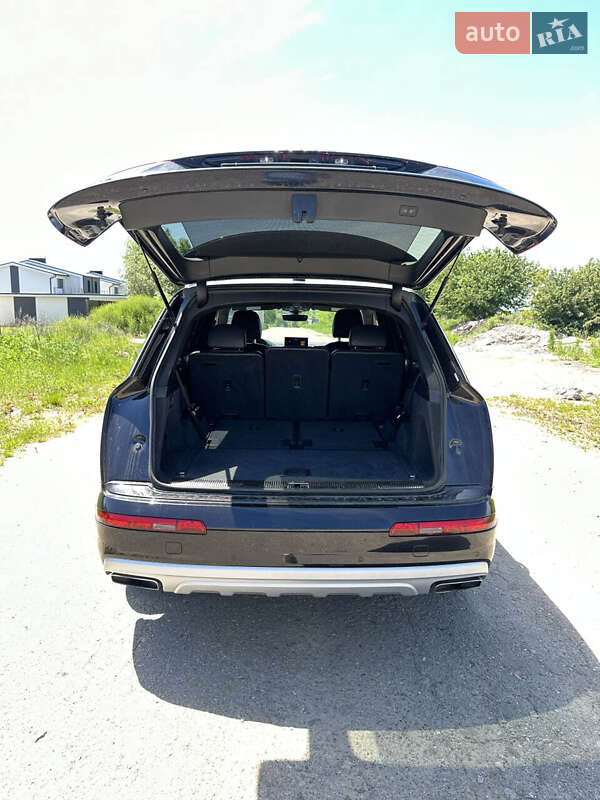 Позашляховик / Кросовер Audi Q7 2019 в Білогородці