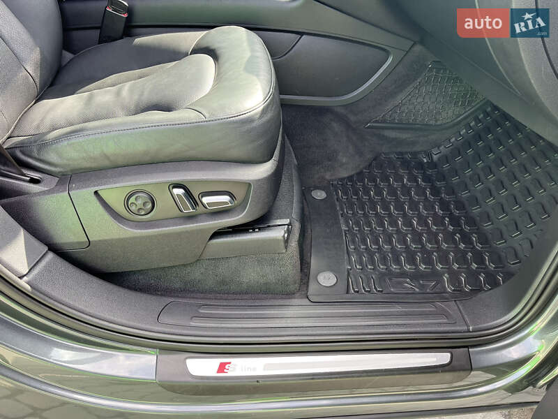 Позашляховик / Кросовер Audi Q7 2011 в Тернополі