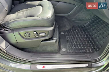 Внедорожник / Кроссовер Audi Q7 2011 в 