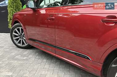 Внедорожник / Кроссовер Audi Q7 2020 в 