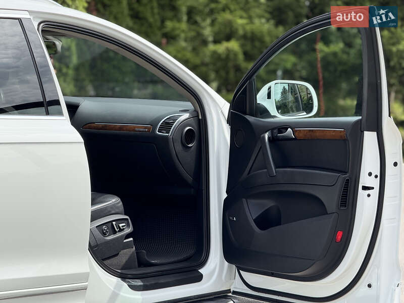 Позашляховик / Кросовер Audi Q7 2013 в Тернополі