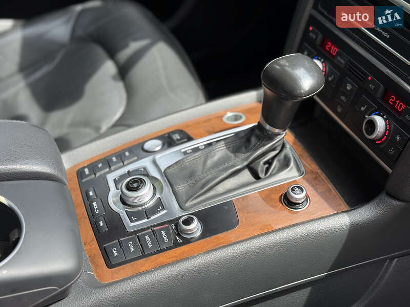 Позашляховик / Кросовер Audi Q7 2013 в Тернополі
