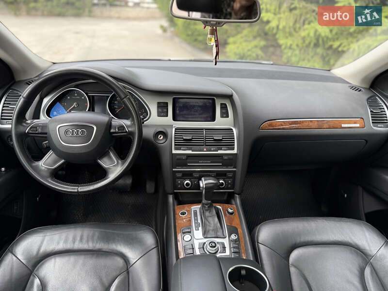 Позашляховик / Кросовер Audi Q7 2013 в Тернополі
