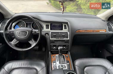 Внедорожник / Кроссовер Audi Q7 2013 в 
