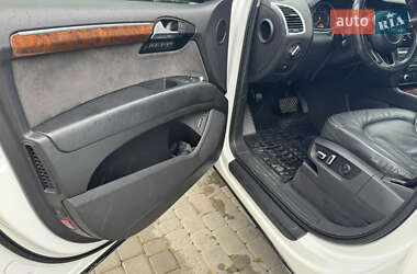 Позашляховик / Кросовер Audi Q7 2013 в 