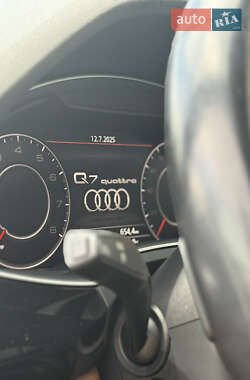 Позашляховик / Кросовер Audi Q7 2017 в 