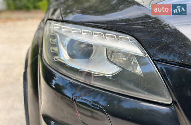 Позашляховик / Кросовер Audi Q7 2009 в 