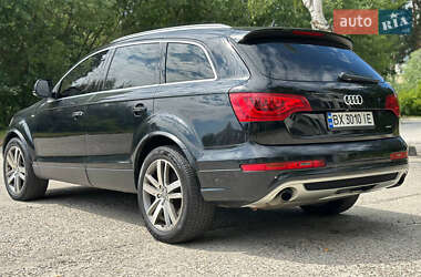 Позашляховик / Кросовер Audi Q7 2009 в 