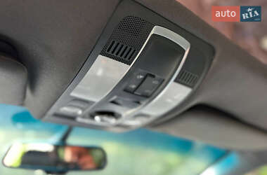 Позашляховик / Кросовер Audi Q7 2009 в 