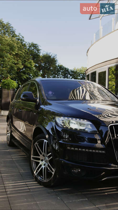 Позашляховик / Кросовер Audi Q7 2010 в Івано-Франківську