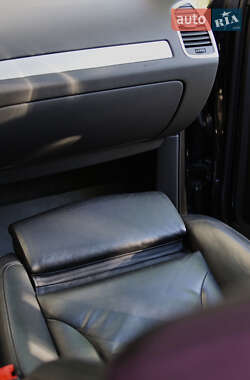 Внедорожник / Кроссовер Audi Q7 2010 в 