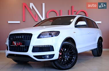Внедорожник / Кроссовер Audi Q7 2014 в 