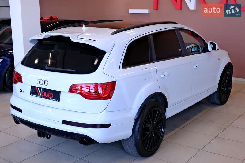 Внедорожник / Кроссовер Audi Q7 2014 в Одессе