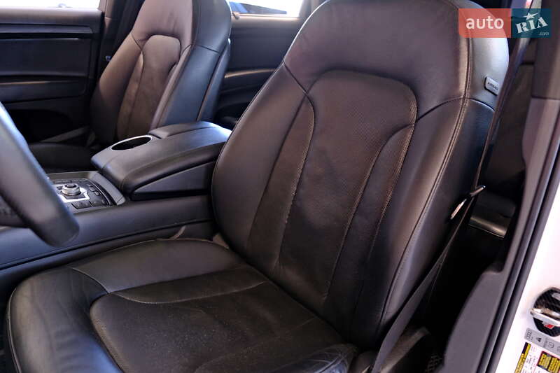 Внедорожник / Кроссовер Audi Q7 2014 в Одессе