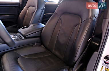 Внедорожник / Кроссовер Audi Q7 2014 в 