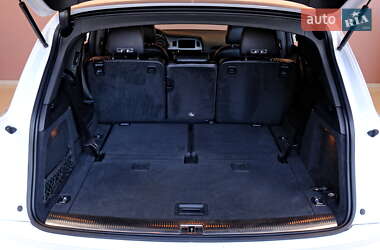Внедорожник / Кроссовер Audi Q7 2014 в 