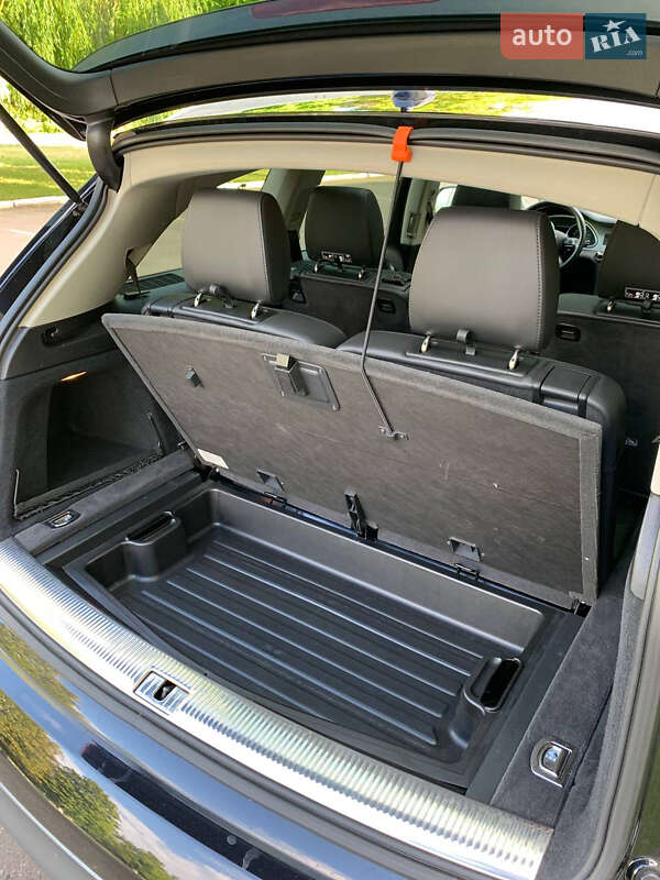 Внедорожник / Кроссовер Audi Q7 2012 в Львове