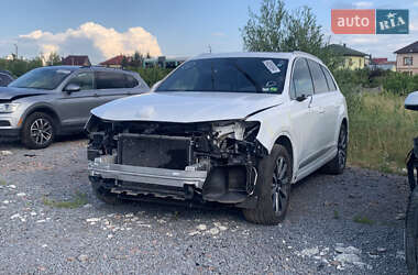 Позашляховик / Кросовер Audi Q7 2016 в 